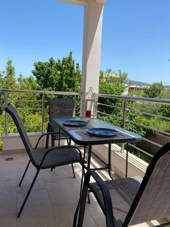 Phil'S Apartments Lefkada City Exterior photo