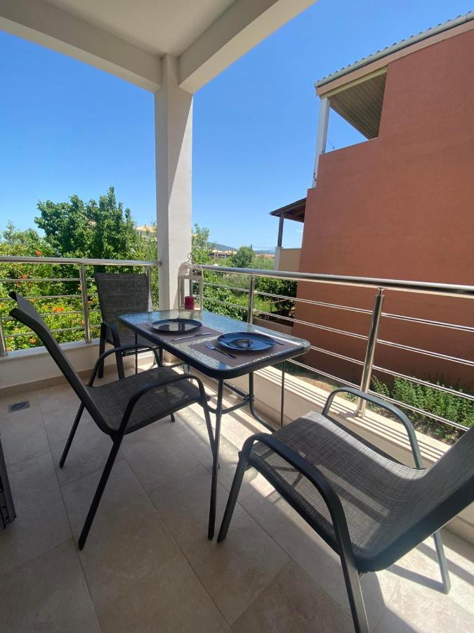 Phil'S Apartments Lefkada City Exterior photo
